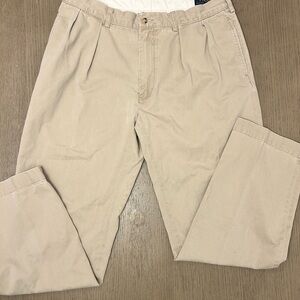 Ralph Lauren Pleated Cotton Chinos in Light Tan